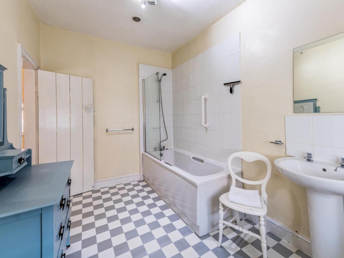 Pass The Keys Cosy 2 Bedroom Victorian Cottage Ludlow Dış mekan fotoğraf